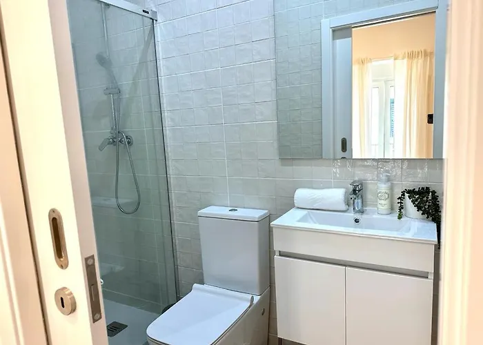 Cute 2 Mins From נאזרה